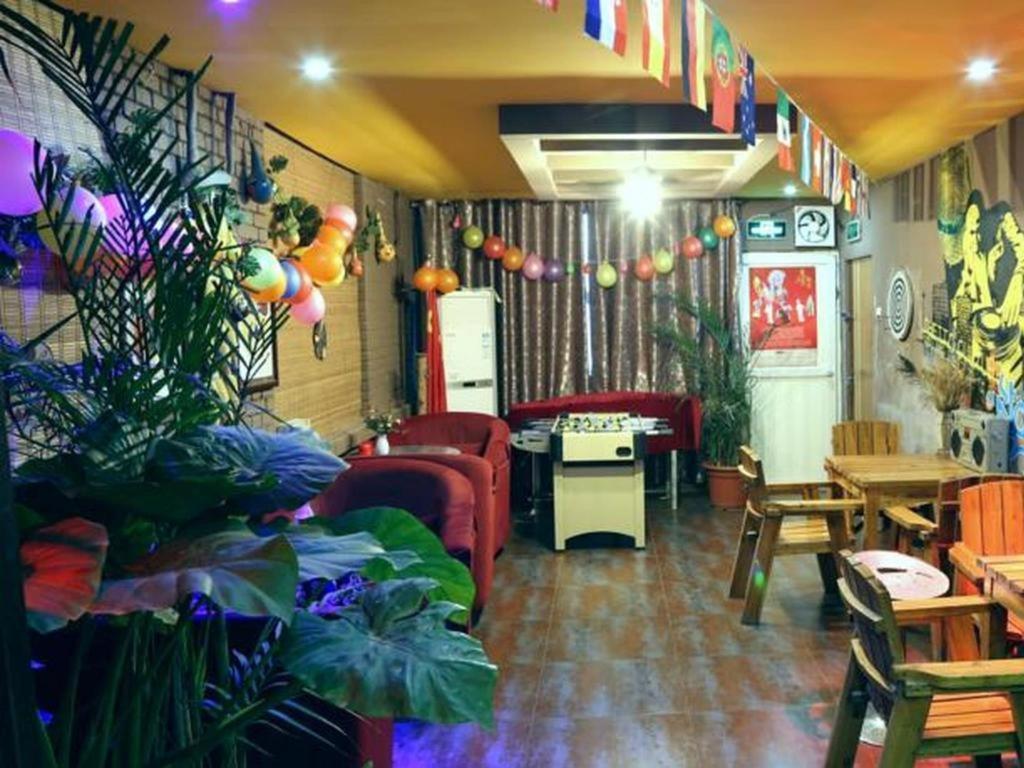 Xian Facebook Youth Hostel Сиань Экстерьер фото