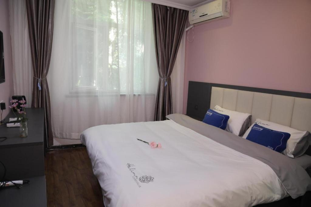 Xian Facebook Youth Hostel Сиань Экстерьер фото