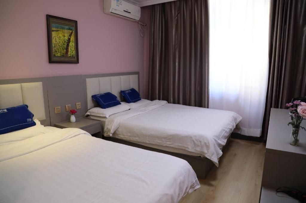 Xian Facebook Youth Hostel Сиань Экстерьер фото