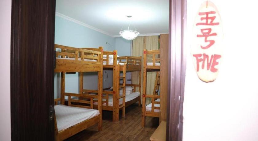 Xian Facebook Youth Hostel Сиань Экстерьер фото